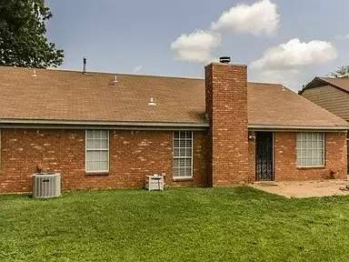 Main picture of 7913 Bland Ln