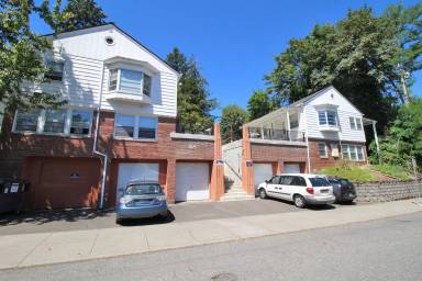 Main picture of 3507 SW 11th Ave