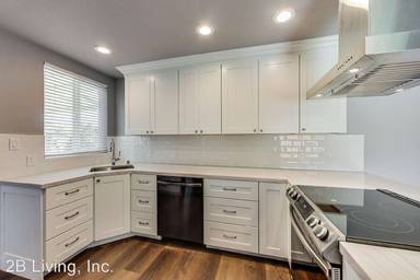 Main picture of 4401 Castanos St
