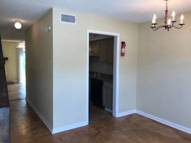 Main picture of 104 Jennifer Lane - D