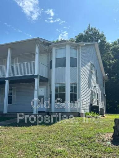 Main picture of 1500 E Johnson Ave