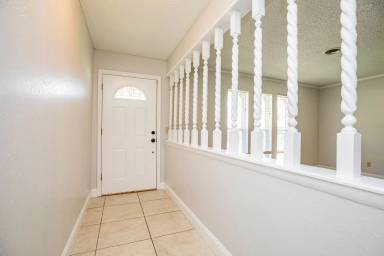 Main picture of 2726 Highland Cir