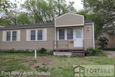 Main picture of 706-708 W 1st St Duplex