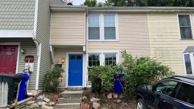 Main picture of 714-744 Summit Chase Dr