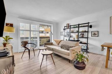 Main picture of 77 Fairmount Ave