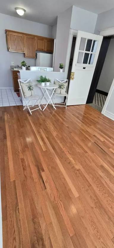 Main picture of 4433 Pershing Ave