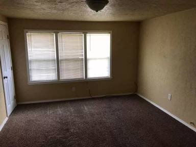 Main picture of 430 1/2 W 3rd St