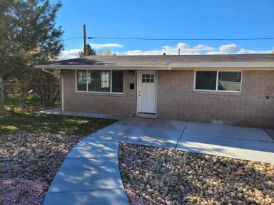 Main picture of 247 W 2nd N