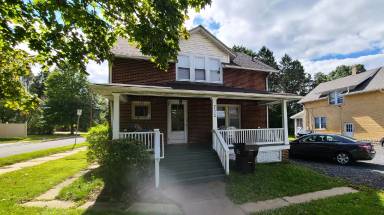 Main picture of 702 N Atherton St