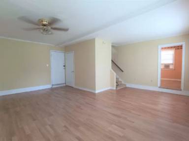 Main picture of 2302 Whitehall Ave