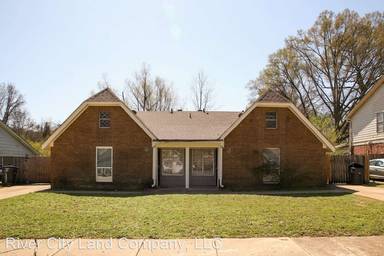 Main picture of 6421-6423 Oak Park Dr Apartments