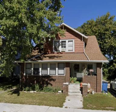 Main picture of 513 W 1st St