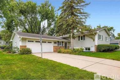Main picture of 10105 39th Ave N