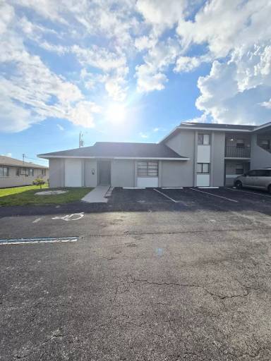 Main picture of 4815 Triton Ct E