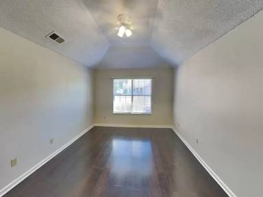 Main picture of 1103 Cambrain Dr