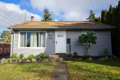Main picture of 9210 32nd Ave SW