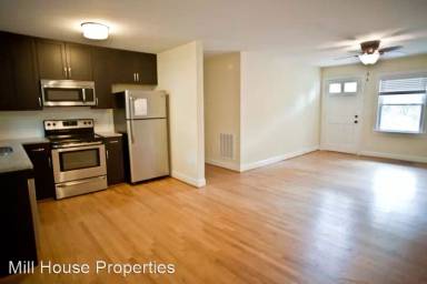 Main picture of 111 Cameron Ct