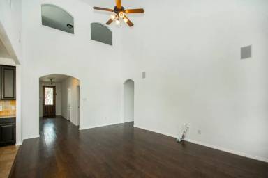 Main picture of 917 Swan Ridge Dr