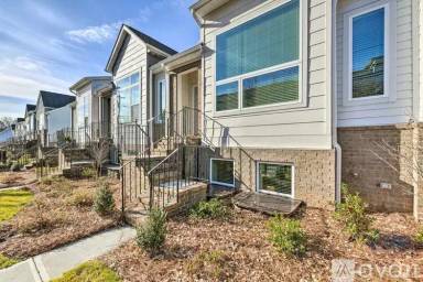 Main picture of 2101 Statesville Ave