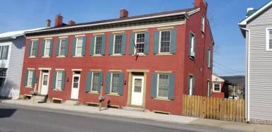 Main picture of 24 W Market St