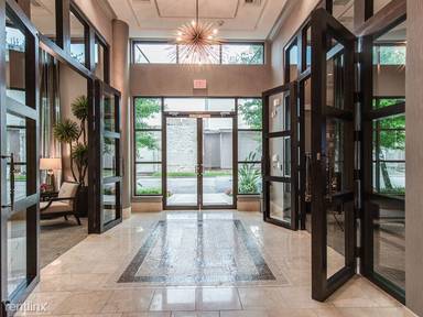 Main picture of 1600 River Oaks Blvd