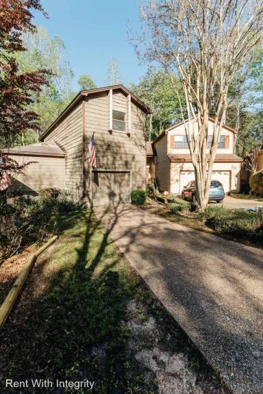 Main picture of 1742 Nestlewood Ln