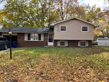 Main picture of 6132 Oakfield Dr E