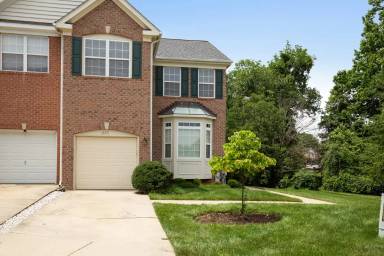 Main picture of 1855 Foxwood Cir