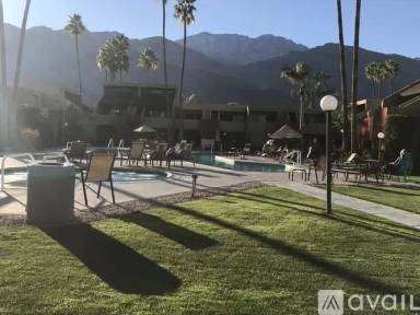 Main picture of Smoke Tree Racquet Club