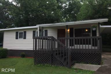 Main picture of 714 Mastin Lake Rd NW