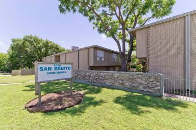 Main picture of 9008 San Benito Way