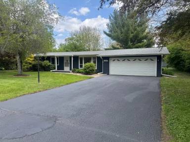 Main picture of 6835 Paddock Ln