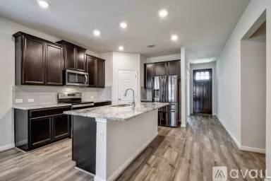 Main picture of 1231 Meyers Mdw