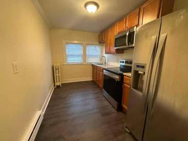 Main picture of 47 Hebron St
