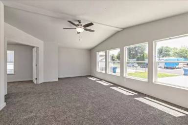 Main picture of 9328 W Jewell St