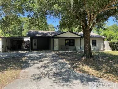 Main picture of 8049 Simmons St