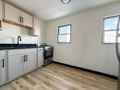 Main picture of 173 Pius St