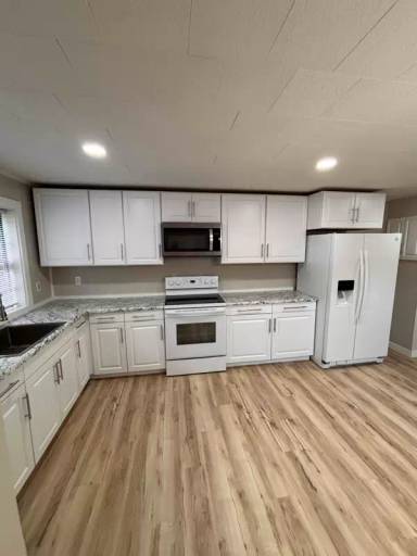 Main picture of 5600 Andrew Rd