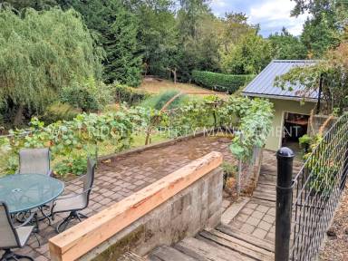 Main picture of 3746 SE Lafayette Ct