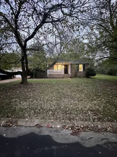 Main picture of 3305 White Pine Dr