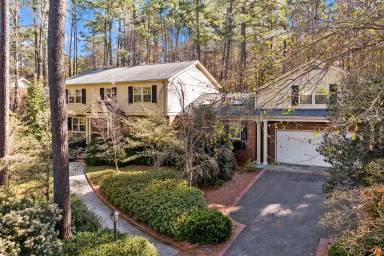 Main picture of 5016 Hermitage Dr