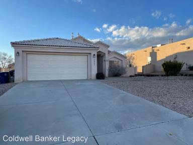 Main picture of 10909 Montecillo Dr NW