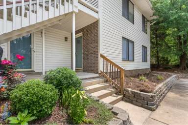 Main picture of 216 Davidson St