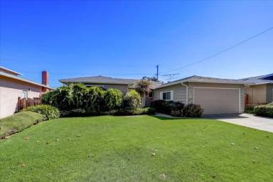 Main picture of 4794 Castlewood Dr