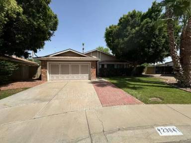 Main picture of 23641 N 39th Ln