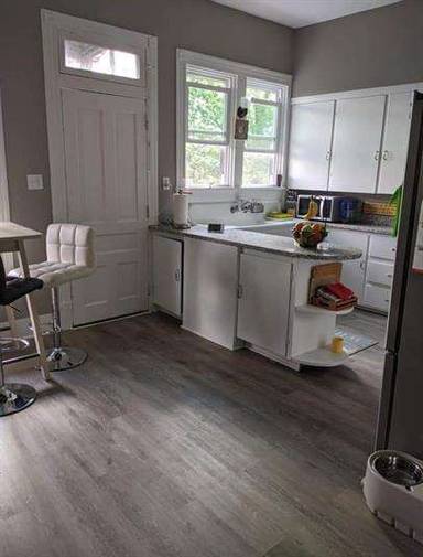 Main picture of 331 N Maple Ave