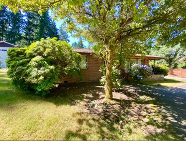 Main picture of 7729 NE 165th St