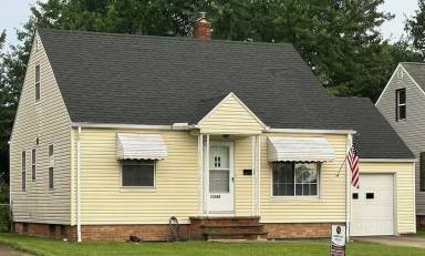 Main picture of 23000 Tracy Ave
