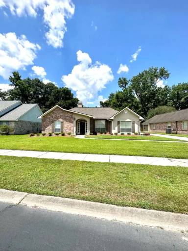 Main picture of 11821 Thornberry Ln