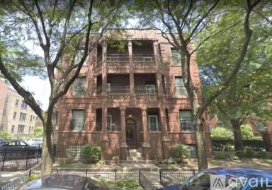 Main picture of 836 W Lakeside Pl